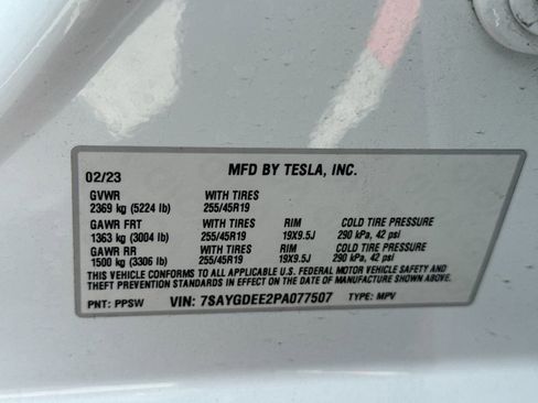 Used 2023 Tesla Model Y Long Range image 29