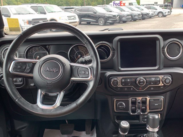 Used 2022 Jeep Wrangler Unlimited Sahara AWD/4WD image 10