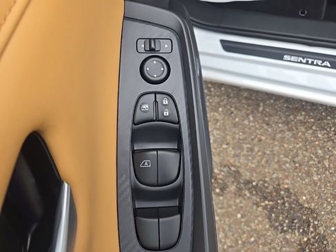New 2025 Nissan Sentra SV w/ SV Premium Package image 13