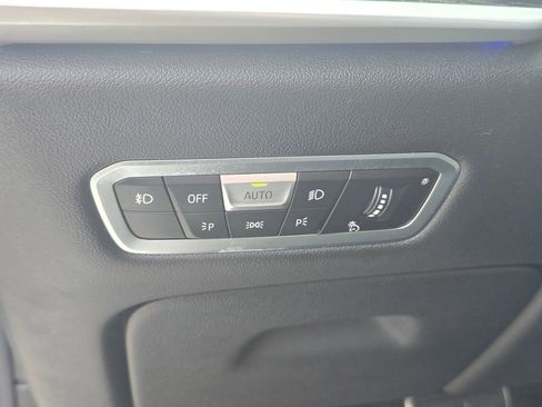 Used 2020 BMW X7 xDrive40i w/ M Sport Package AWD/4WD image 26