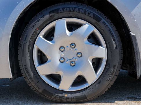 Used 2024 Toyota Corolla SE image 8