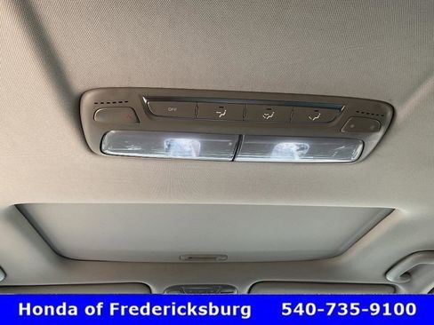Used 2021 Kia Telluride S AWD/4WD image 30