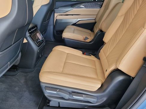 New 2025 Cadillac Escalade IQ Sport 2 w/ LPO, ONYX Package image 15