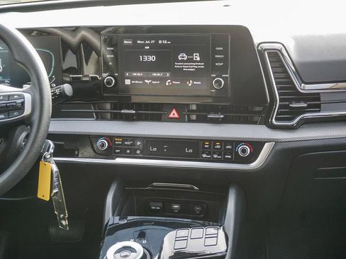 Certified 2023 Kia Sportage LX AWD/4WD image 16