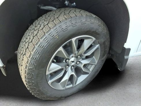 New 2026 Chevrolet Silverado 1500 RST w/ RST All Star Premium Package AWD/4WD image 9
