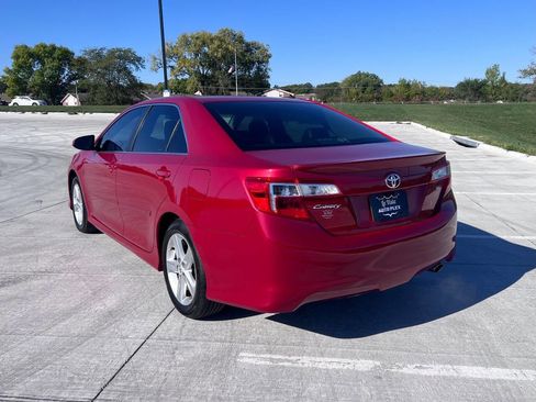 Used 2013 Toyota Camry SE image 7