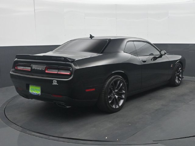Used 2023 Dodge Challenger R/T Scat Pack RWD image 7