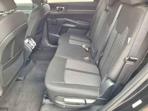 New 2026 Kia Sorento LX FWD image 11