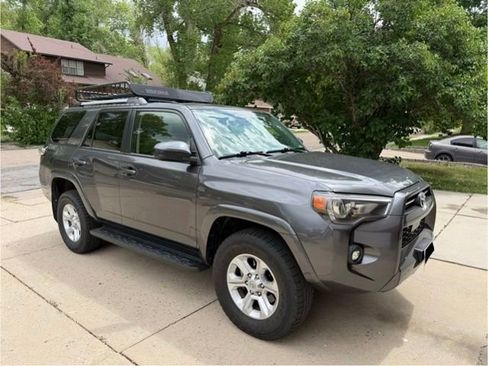 Used 2021 Toyota 4Runner SR5 AWD/4WD image 7