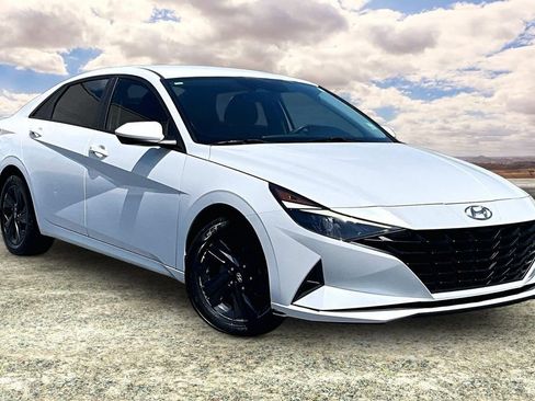 Used 2021 Hyundai Elantra SEL w/ Cargo Package FWD image 1