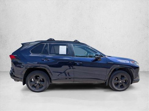 Used 2021 Toyota RAV4 XSE AWD/4WD image 4