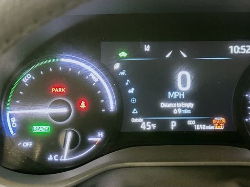 Used 2025 Toyota Sienna XLE image 14