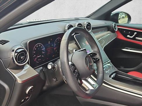 Used 2025 Mercedes-Benz GLC 43 AMG 4MATIC image 10