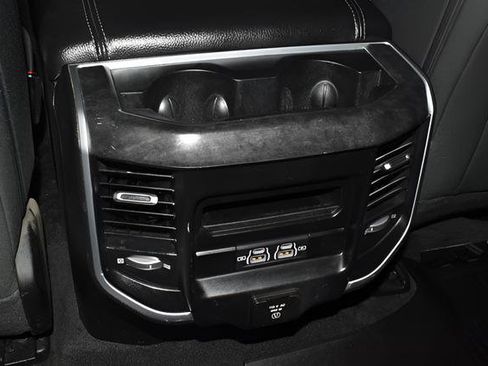 Used 2022 RAM 1500 Big Horn AWD/4WD image 13