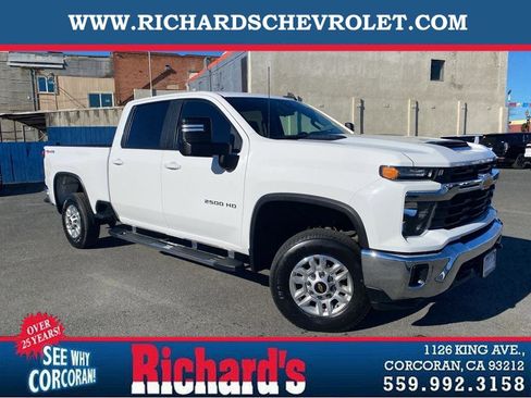 Used 2024 Chevrolet Silverado 2500 LT image 1