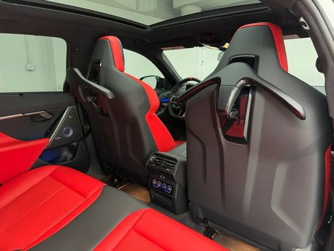 Used 2026 BMW M5 w/ Executive Package AWD/4WD image 14