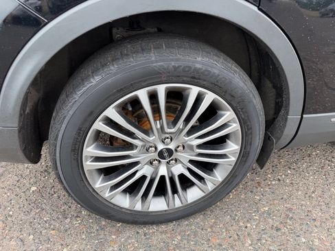Used 2016 Lincoln MKX Reserve w/ Climate Package AWD/4WD image 17