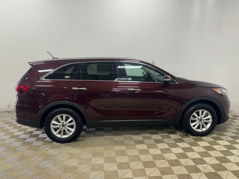 Used 2020 Kia Sorento LX image 4