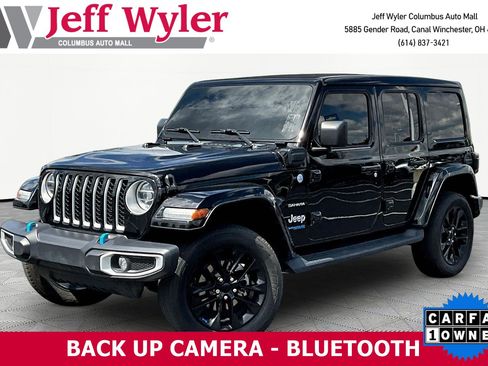 Used 2022 Jeep Wrangler Unlimited Sahara w/ Cold Weather Group AWD/4WD image 1