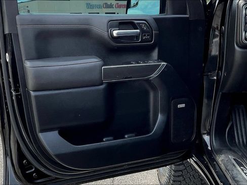 Used 2022 GMC Sierra 1500 AT4 w/ AT4 Preferred Package AWD/4WD image 19