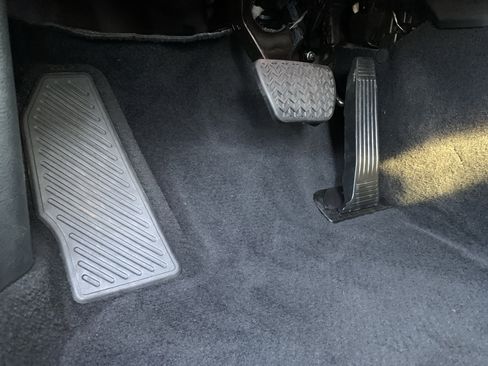 Used 2025 Lexus ES 350 w/ Premium Package image 17