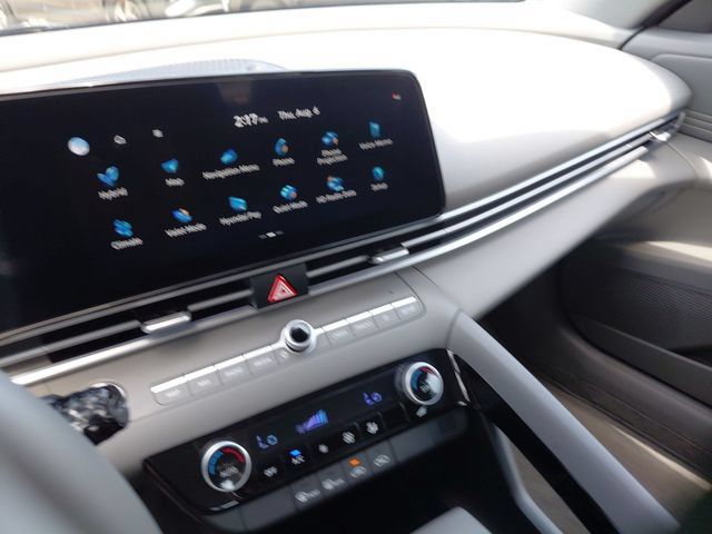 Certified 2026 Hyundai Elantra SEL FWD image 11