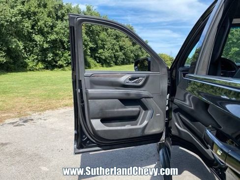 Used 2023 Chevrolet Tahoe LT AWD/4WD image 12