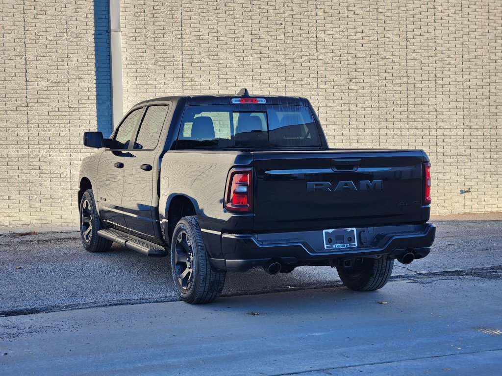New 2026 RAM 1500 Express AWD/4WD image 3
