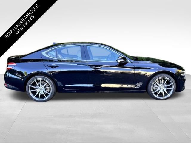 Used 2022 Genesis G70 2.0T w/ Prestige Package AWD/4WD image 10