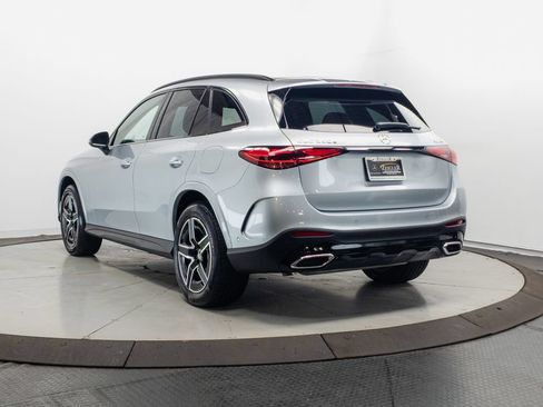 Used 2025 Mercedes-Benz GLC 350e 4MATIC w/ AMG Line image 24