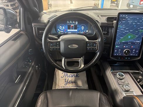 Used 2024 Ford Expedition Platinum AWD/4WD image 29