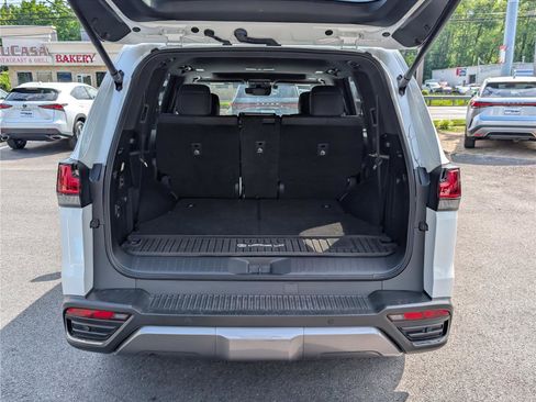 Used 2023 Lexus LX 600 4WD w/ Interior Upgrade Package image 14