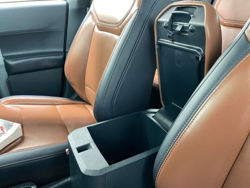 Used 2022 Ford Maverick Lariat w/ Lariat Luxury Package FWD image 28
