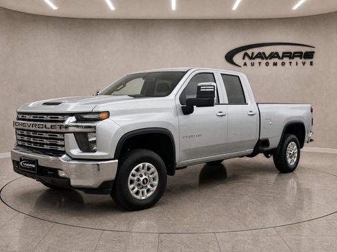 Used 2022 Chevrolet Silverado 2500 LT w/ Convenience Package RWD image 3