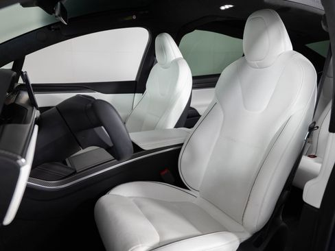 Used 2023 Tesla Model X Plaid AWD/4WD image 16