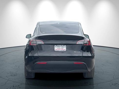 Used 2023 Tesla Model Y Long Range AWD/4WD image 5