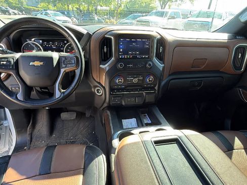 Used 2022 Chevrolet Silverado 3500 High Country w/ Safety Package II AWD/4WD image 18