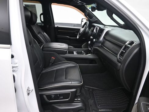 Used 2019 RAM 1500 Limited AWD/4WD image 9