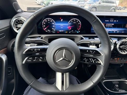 Used 2025 Mercedes-Benz CLA 250 4MATIC image 13