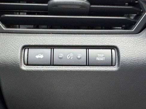 Certified 2025 Nissan Altima 2.5 SR image 19