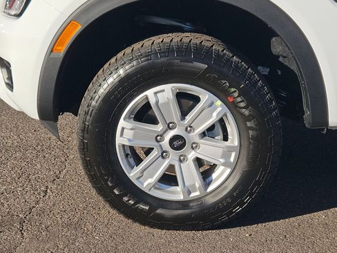 New 2025 Ford Ranger XL image 7