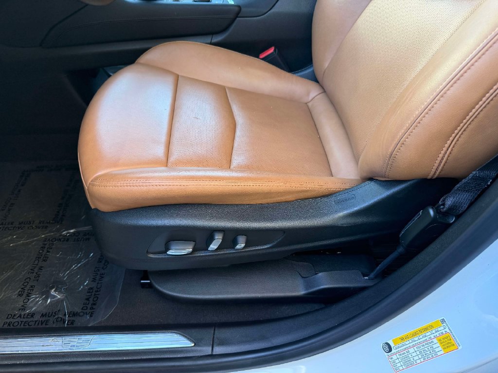 Used 2023 Cadillac XT5 Premium Luxury AWD/4WD image 3