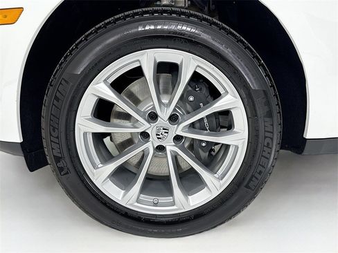 New 2026 Porsche Macan image 31