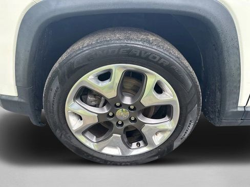 Used 2020 Jeep Compass Limited image 12