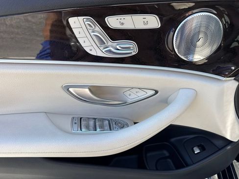 Used 2019 Mercedes-Benz E 300 image 19
