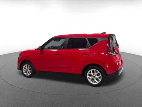 Used 2025 Kia Soul LX w/ LX Technology Package image 10