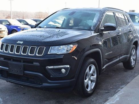 Used 2020 Jeep Compass Latitude AWD/4WD image 12