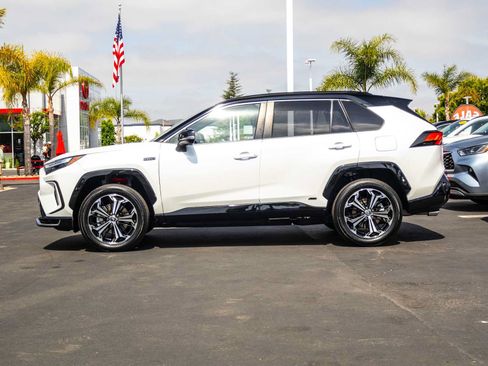Used 2024 Toyota RAV4 XSE w/ Weather Package AWD/4WD image 4