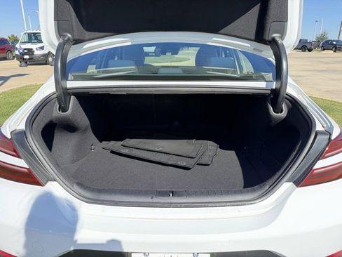 Used 2025 Genesis G70 2.5T image 7