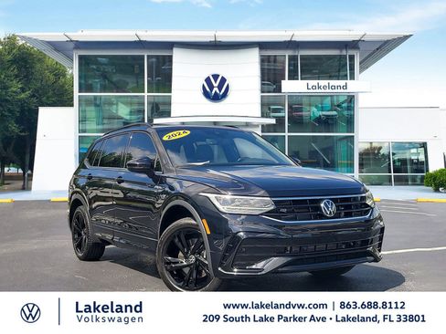 Used 2024 Volkswagen Tiguan SE R-Line FWD image 1